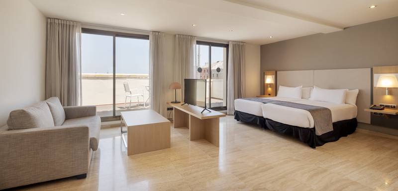 Junior suite Hotel ILUNION Almirante Barcelona