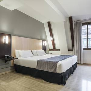 Habitación doble estándar Hotel ILUNION Almirante Barcelona
