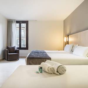 Habitación accesible Hotel ILUNION Almirante Barcelona